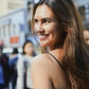 Meet your Posher, Maya